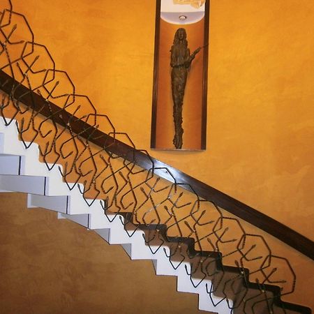 Hotel Corona แตร์โมลิ ภายนอก รูปภาพ