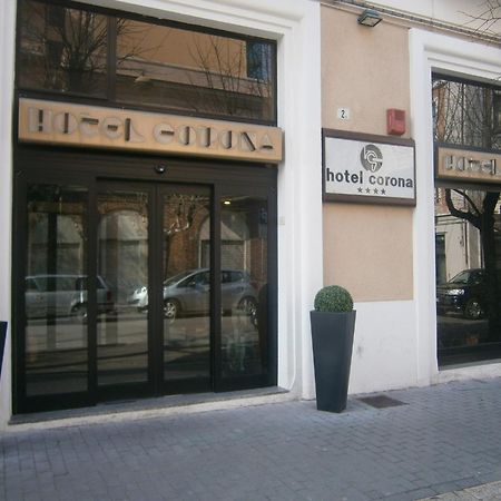 Hotel Corona แตร์โมลิ ภายนอก รูปภาพ